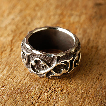 IVY Ring Black