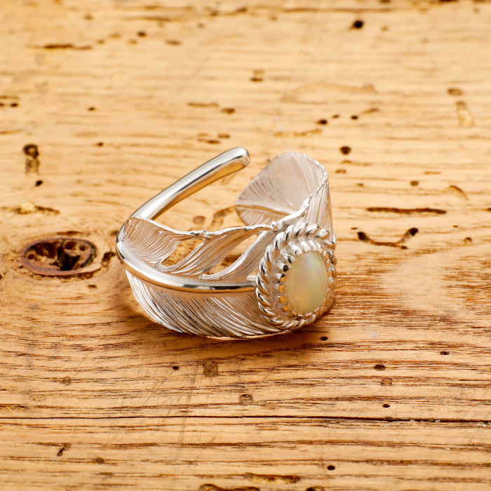Feather Ring L Opal