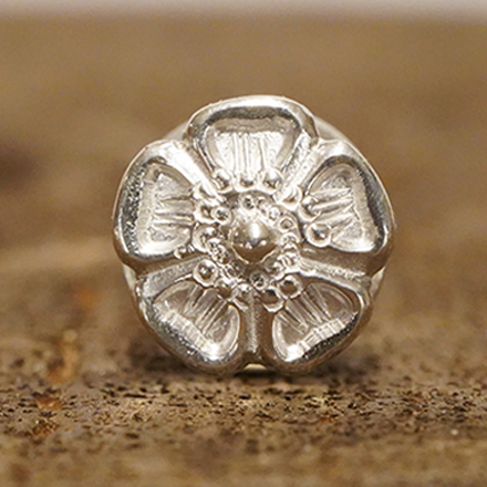 Silver Flower Pierce