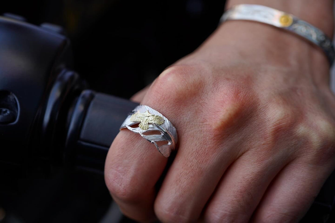 feather ring M gold eagle