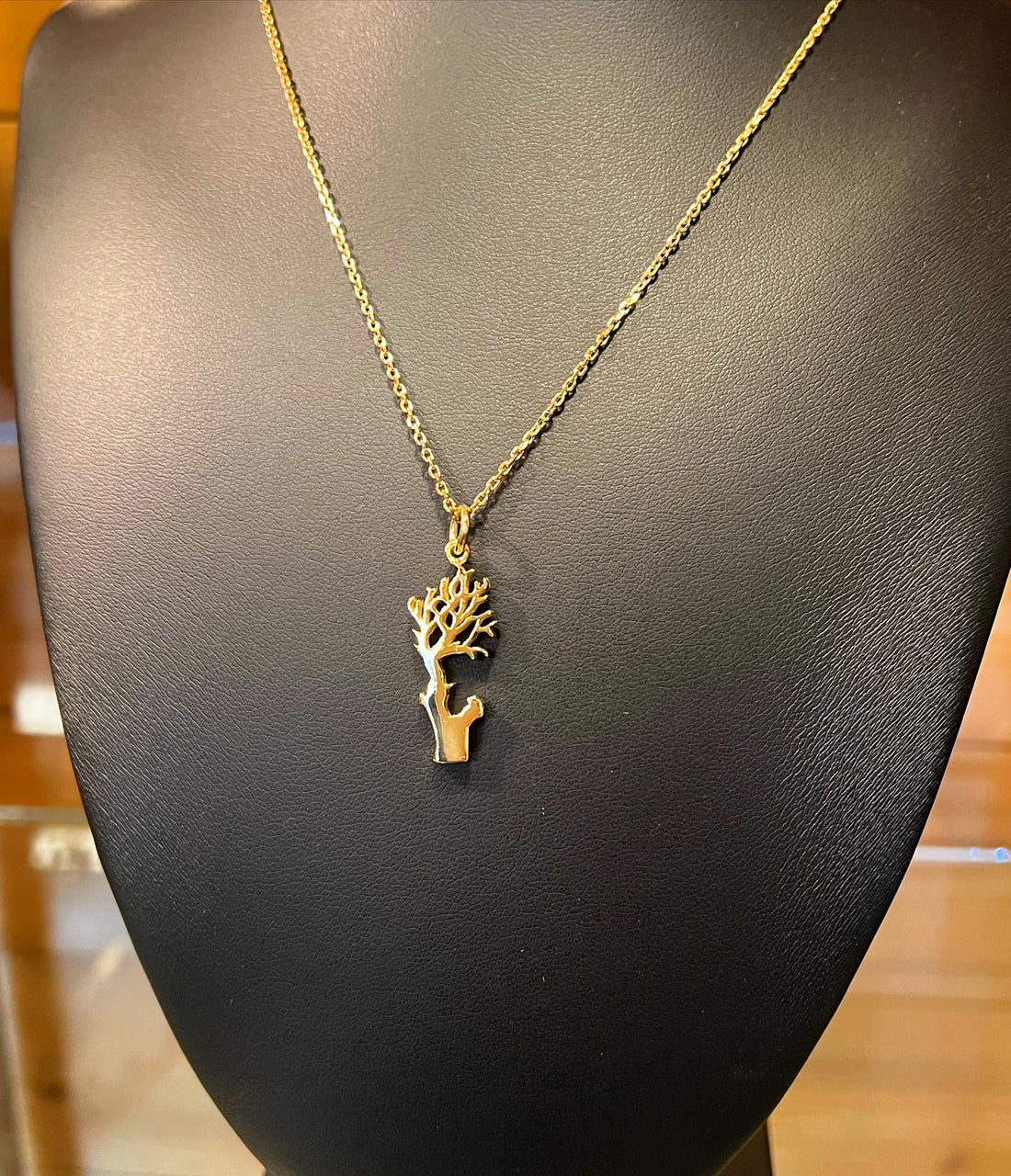 GOLD WOOD TOP