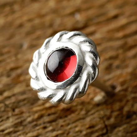 Torsion Pierce Garnet
