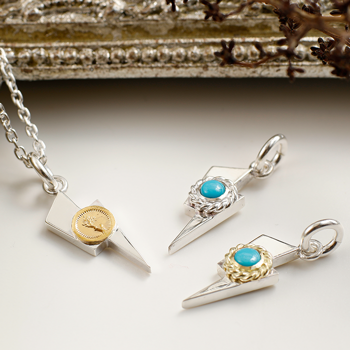 Lightning pendant